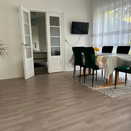 Luxury Curchi 2 Apartment