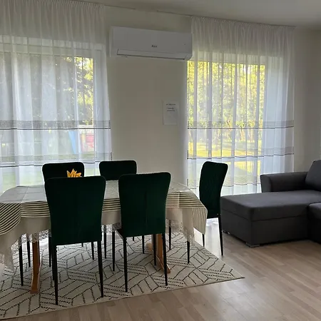 Family Retreat Near & Legoland 2