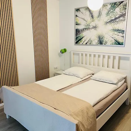 Apartman Family Retreat Near & Legoland 2 *
